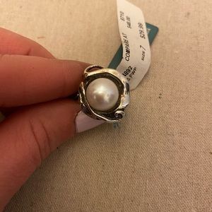 Sterling Silver & Mother of Pearl Ring Size 7. New with Tags